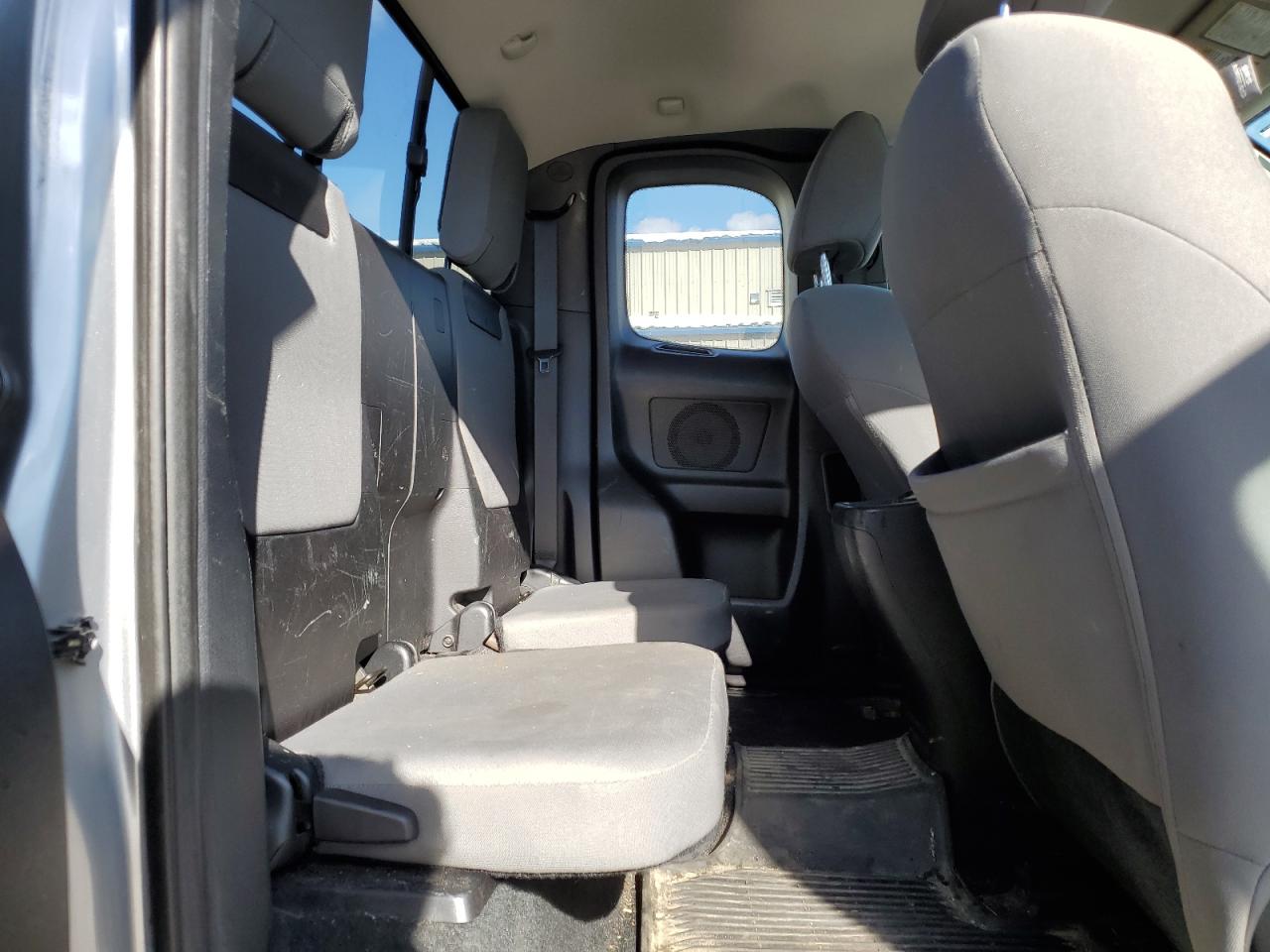 2018 Toyota Tacoma - Image 10