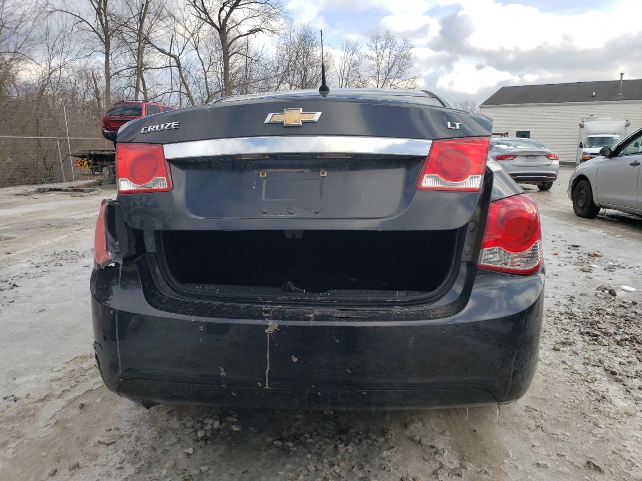 2014 Chevrolet Cruze - Image 6