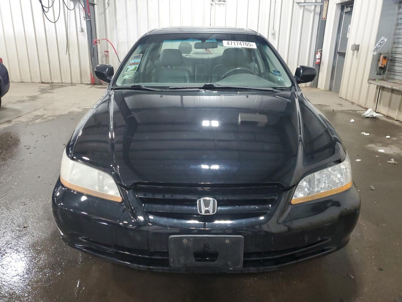 2001 Honda Accord - Image 5