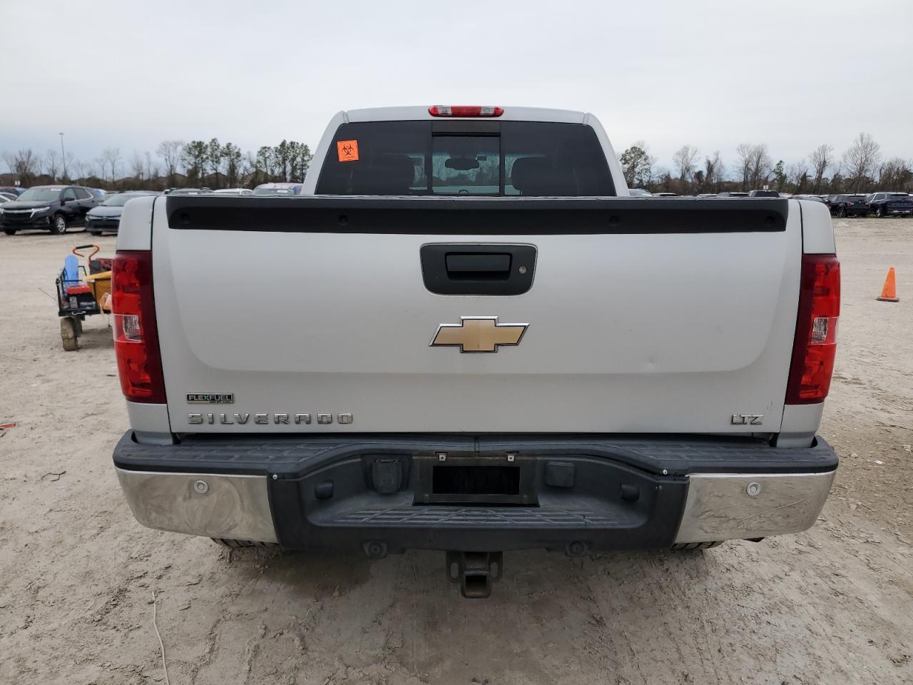 2010 Chevrolet Silverado - Image 6