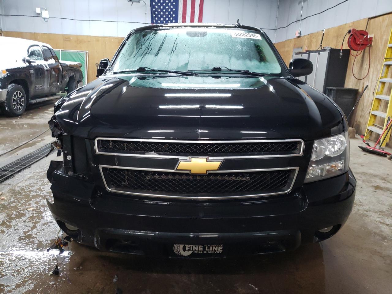 2012 Chevrolet Suburban - Image 5