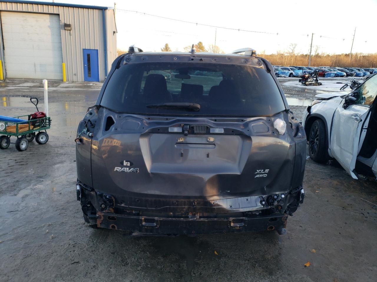 2017 Toyota RAV 4 - Image 6
