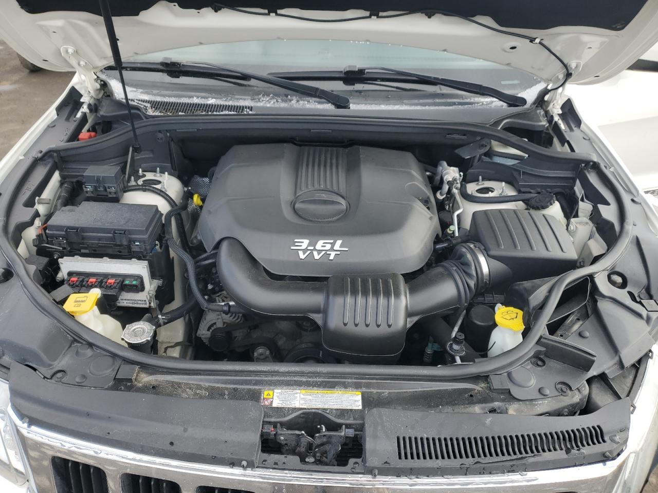 2012 Jeep Grand Cherokee - Image 12