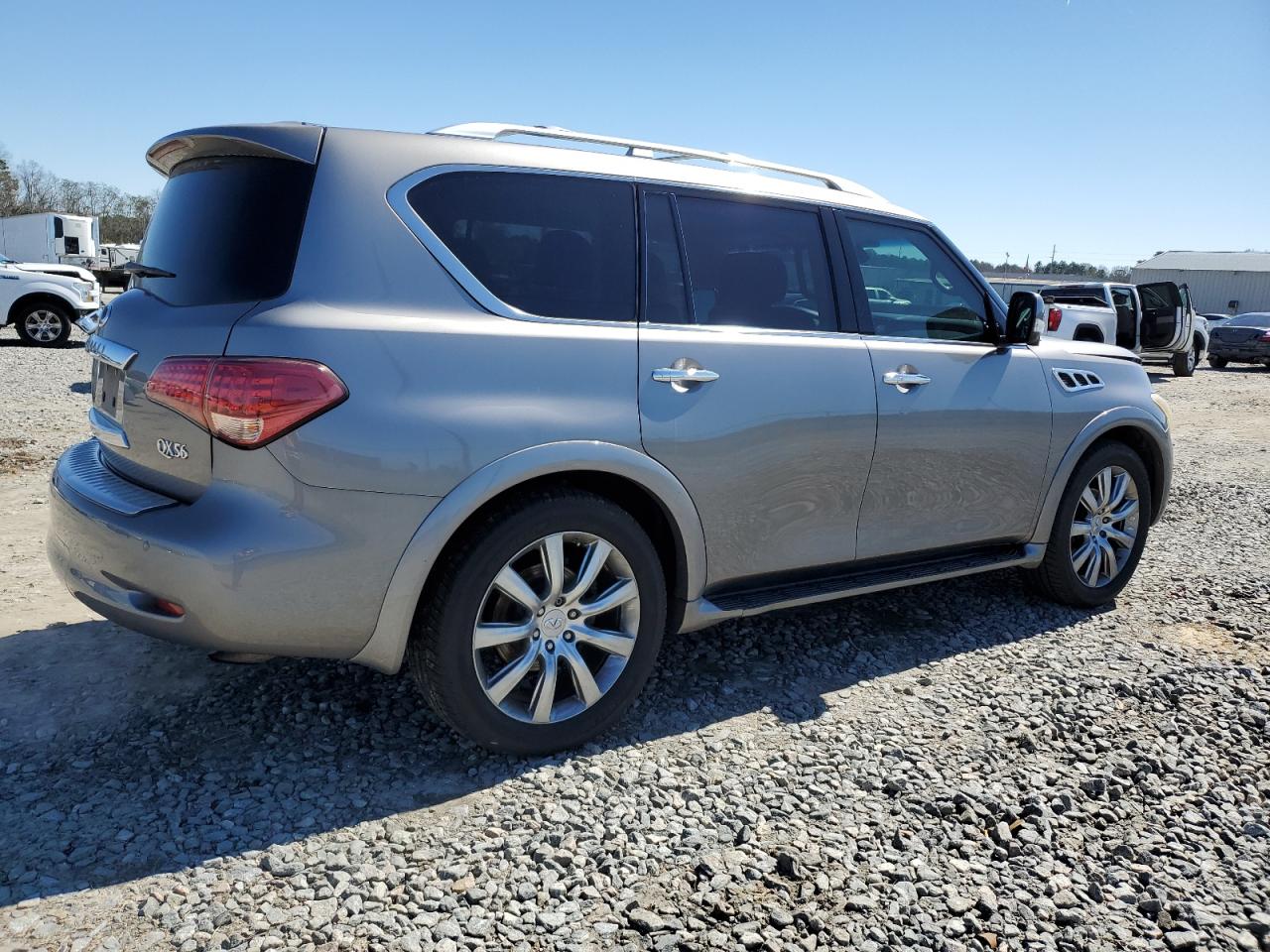 2011 Infiniti QX56 - Image 3