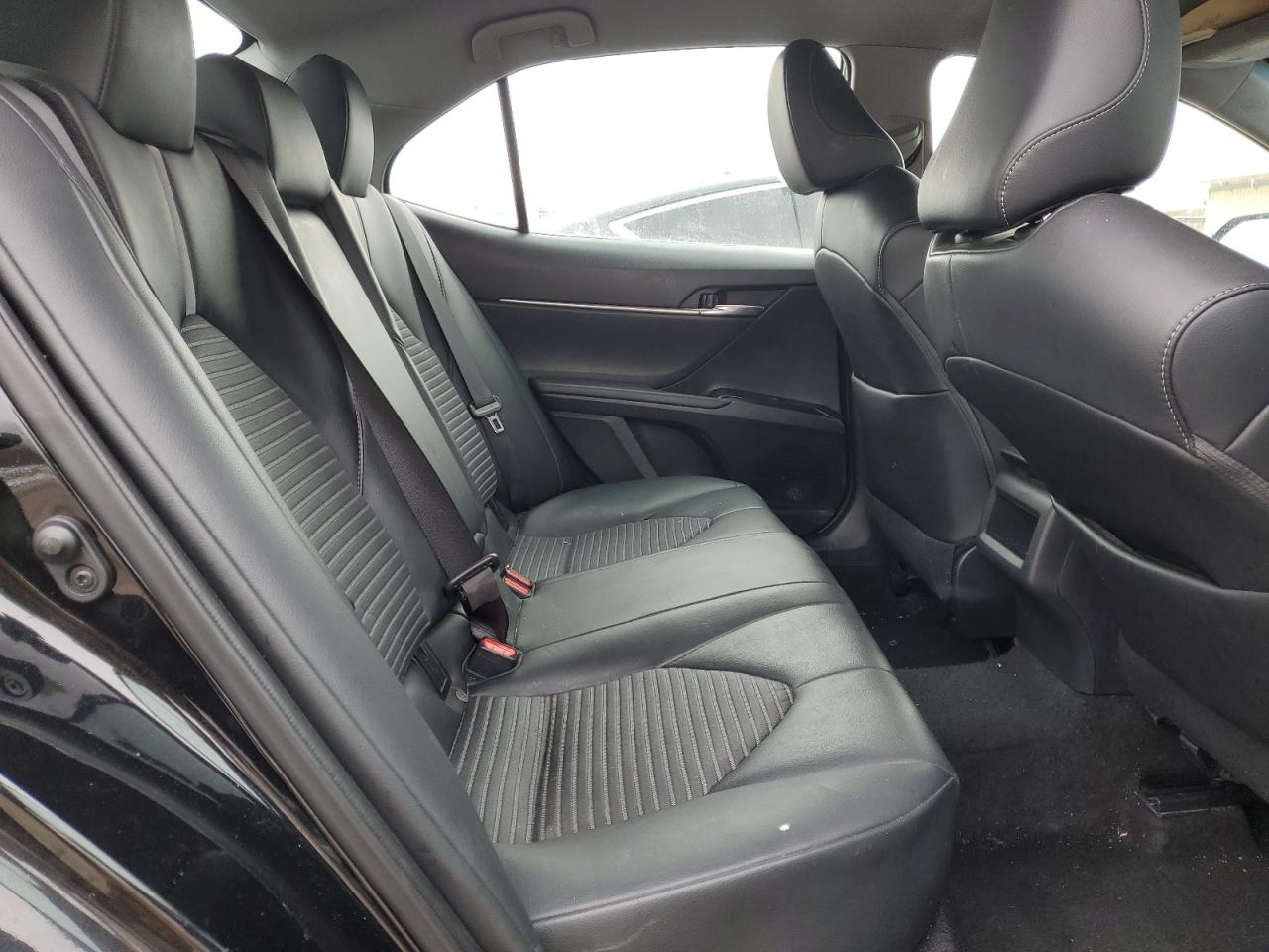 2020 Toyota Camry - Image 10