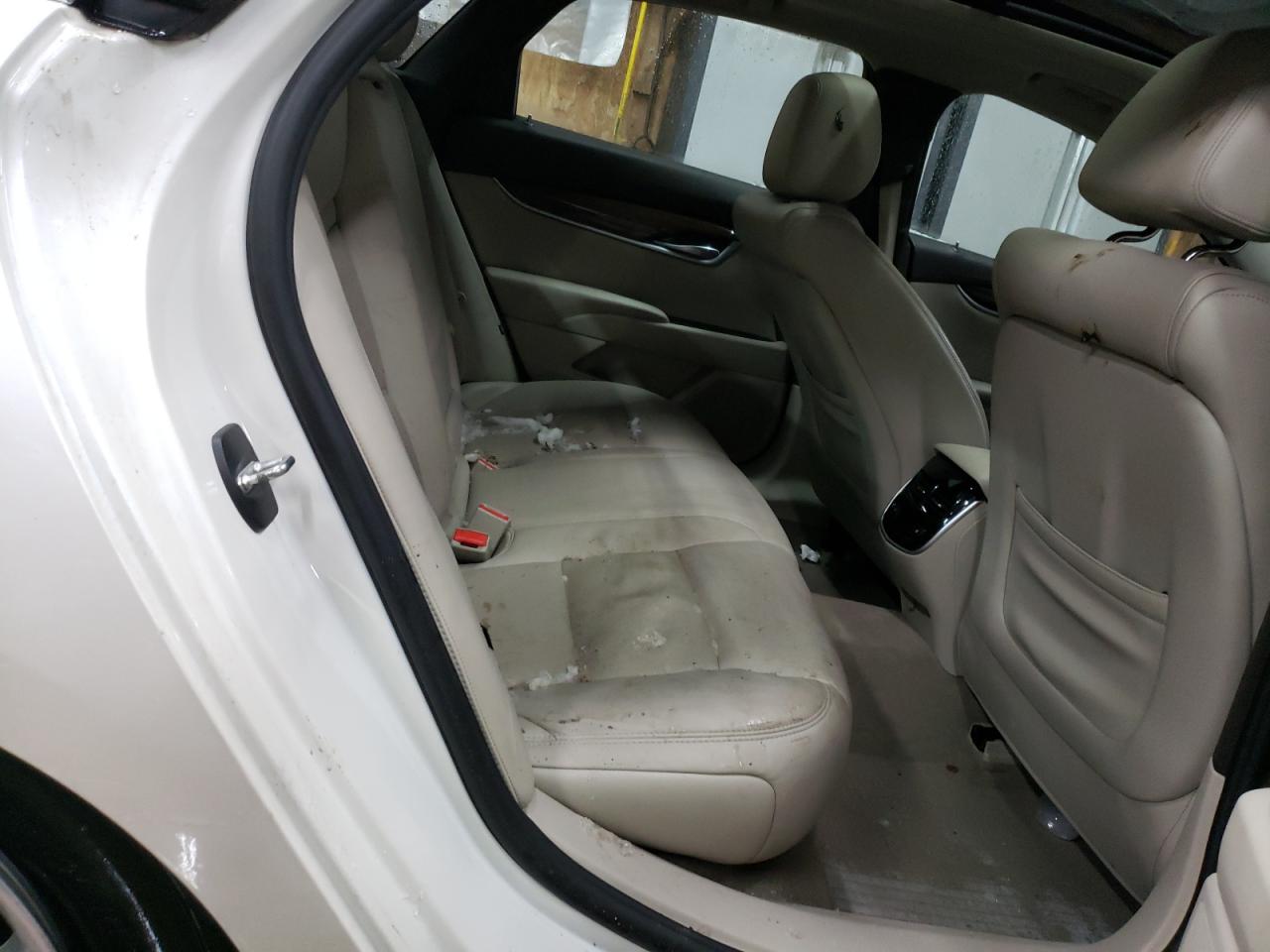 2015 Cadillac XTS - Image 10