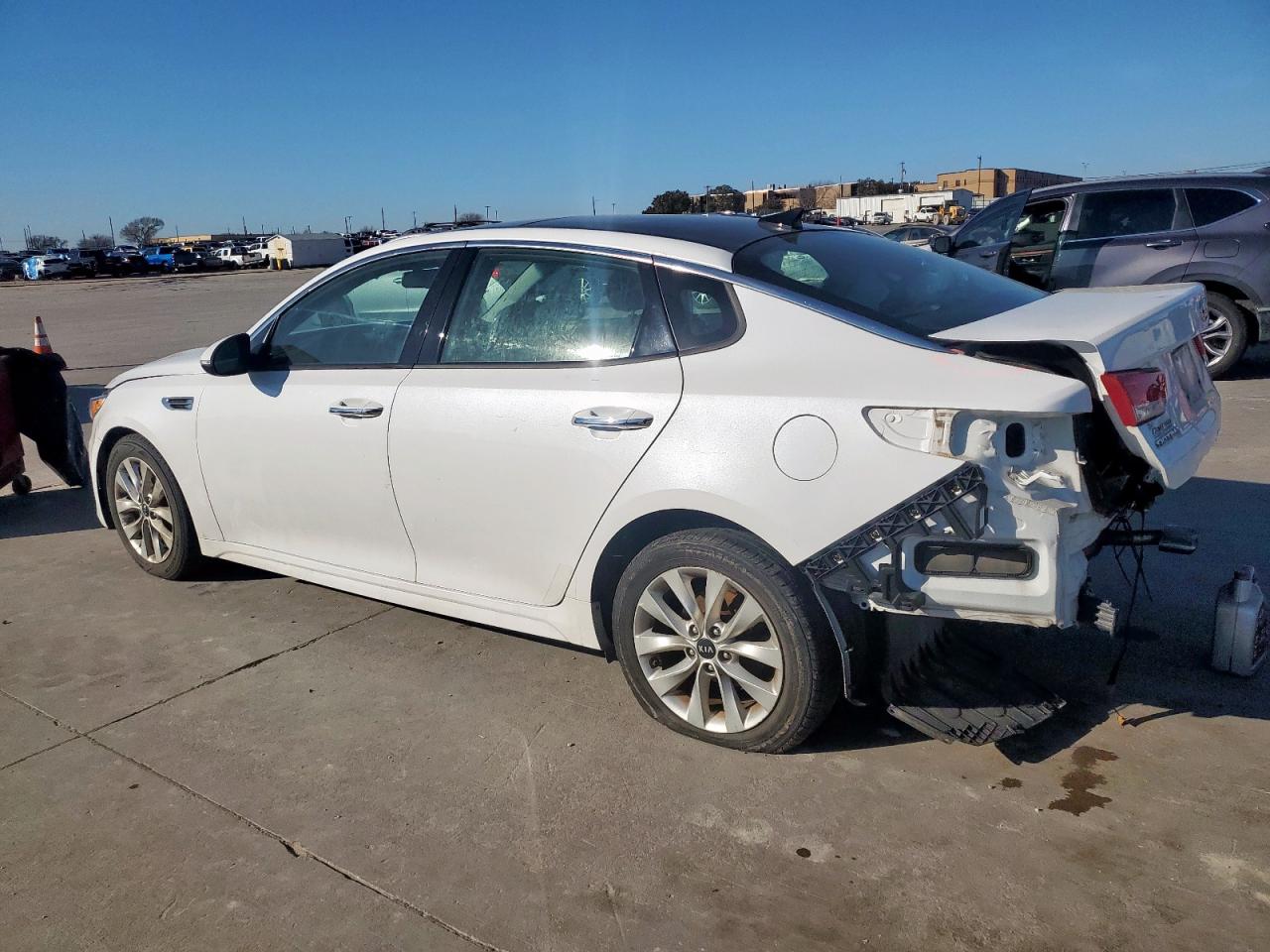 2018 Kia Optima - Image 2