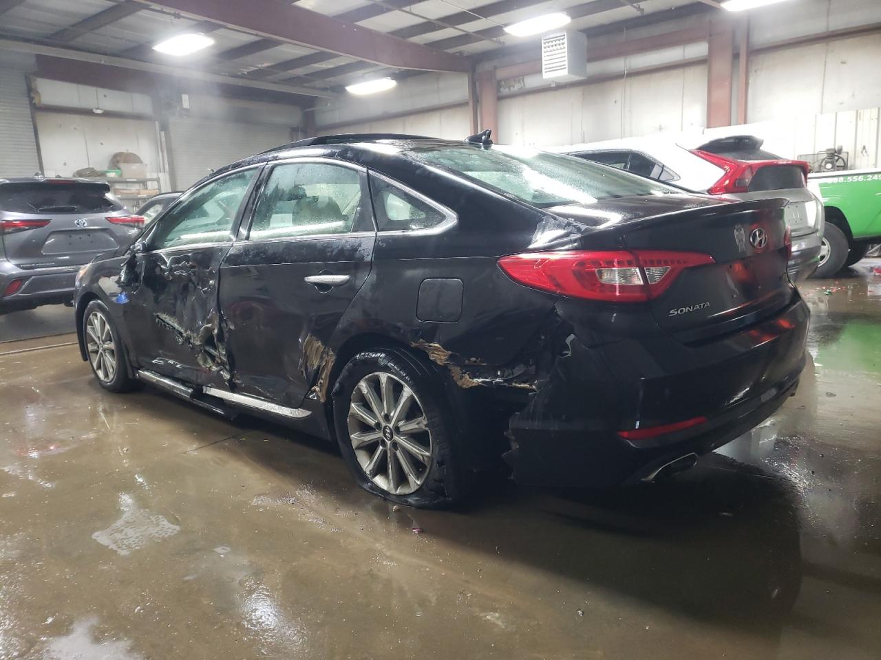 2016 Hyundai Sonata - Image 2