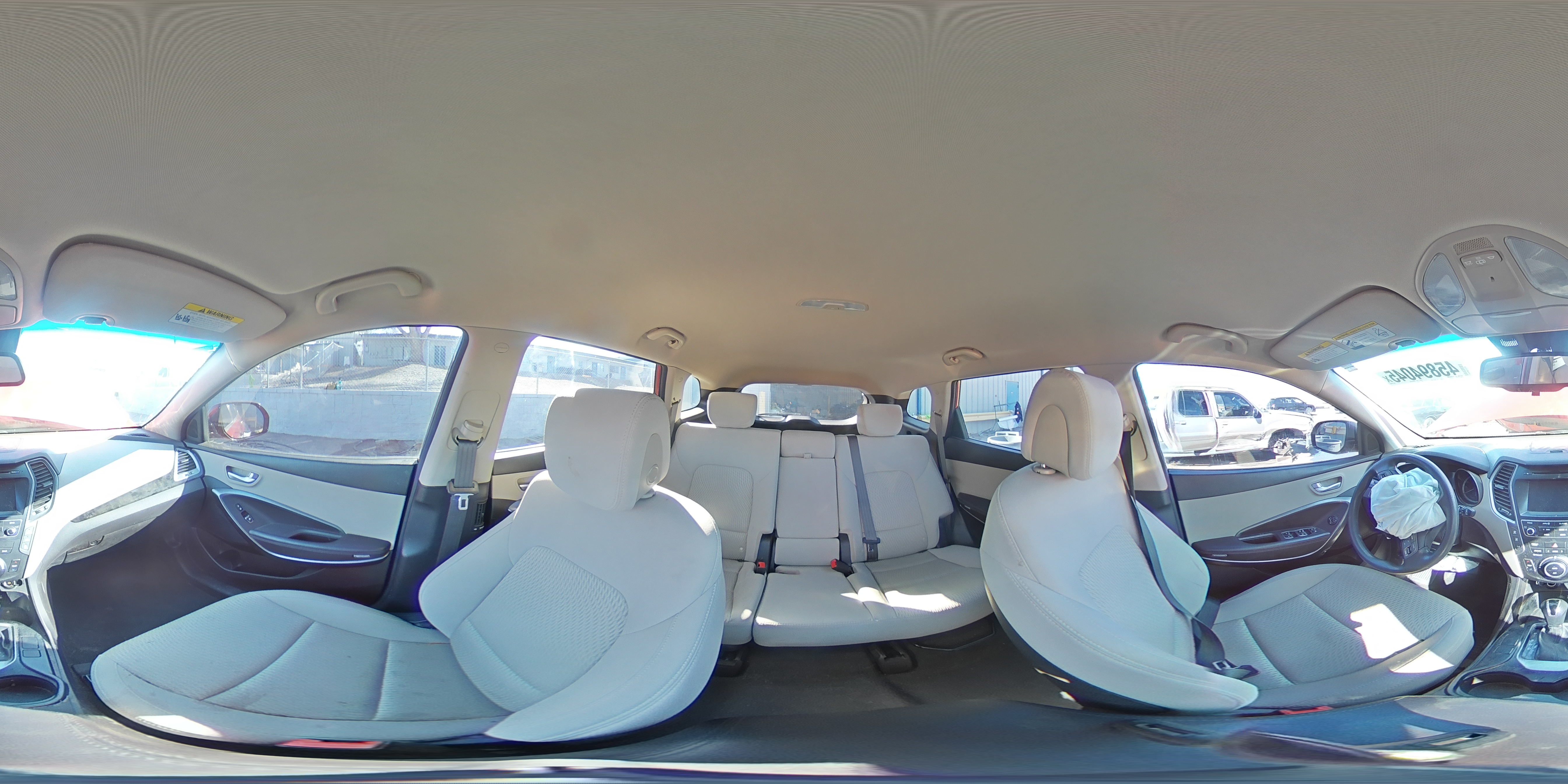 2017 Hyundai Santa Fe - Image 15