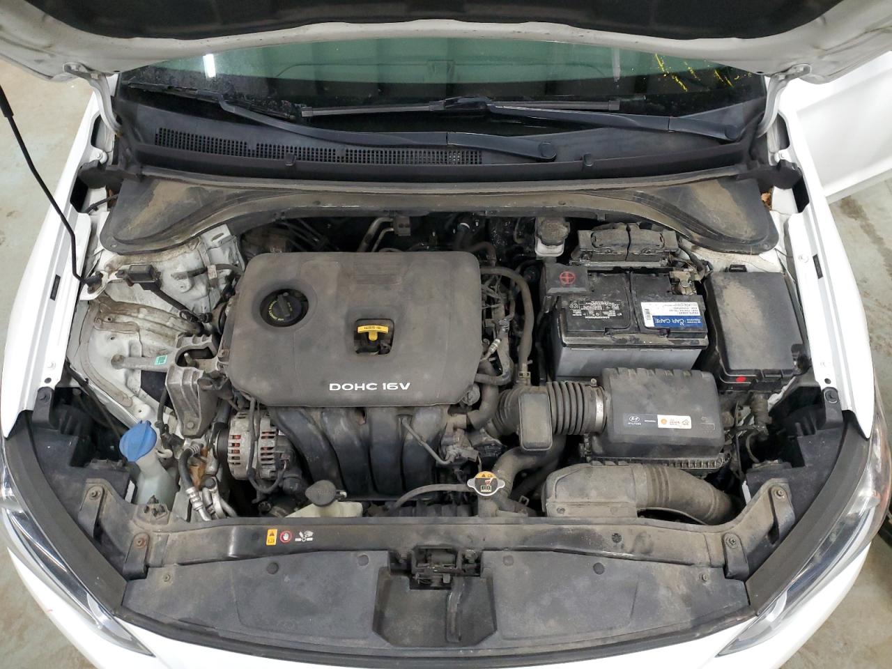 2018 Hyundai Elantra - Image 11