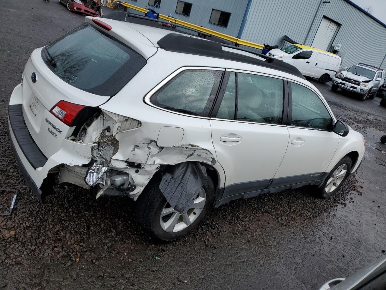 2014 Subaru Outback - Image 3