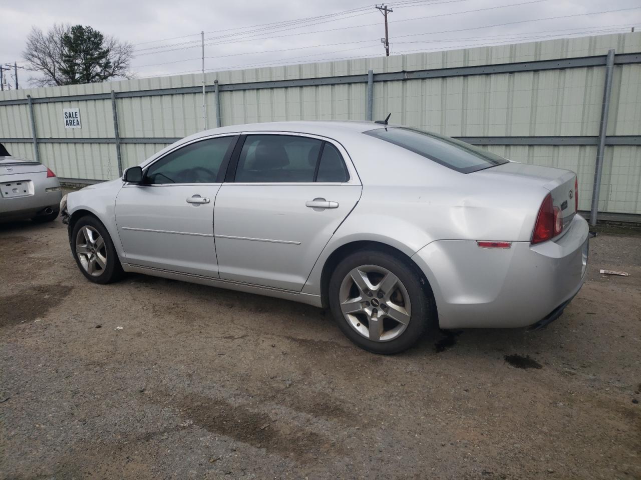 2010 Chevrolet Malibu - Image 2