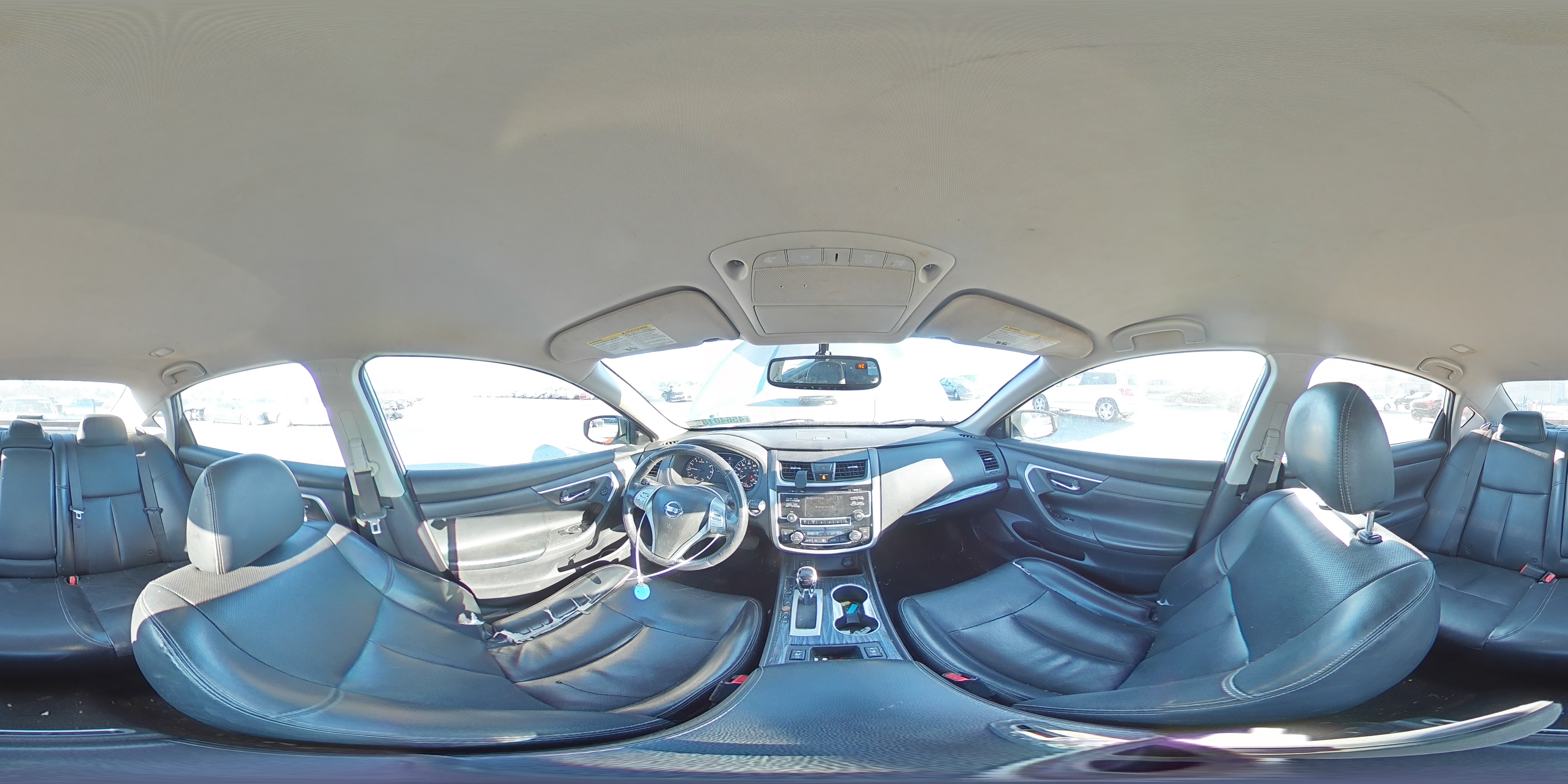 2018 Nissan Altima - Image 13