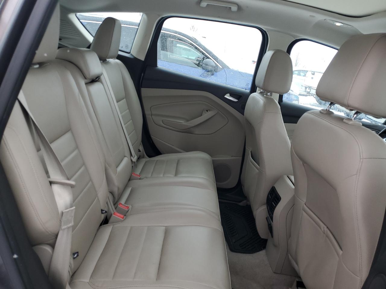 2013 Ford C-MAX - Image 11
