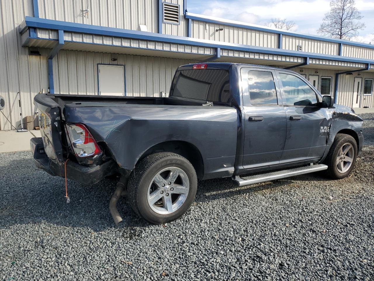 2017 RAM 1500 - Image 3