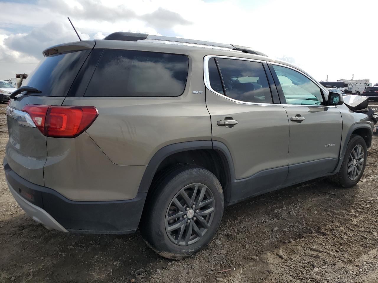 2019 GMC Acadia - Image 3