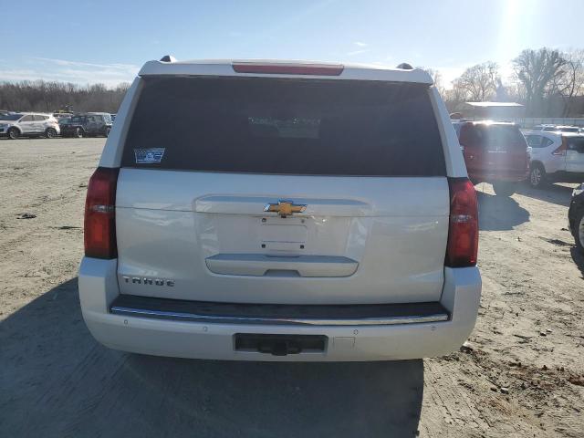Parquets CHEVROLET TAHOE 2015 White
