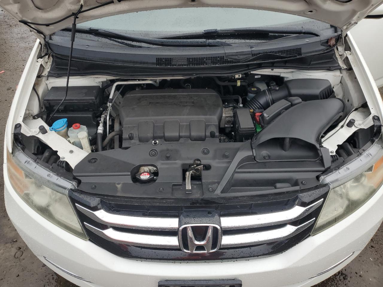 2014 Honda Odyssey - Image 12