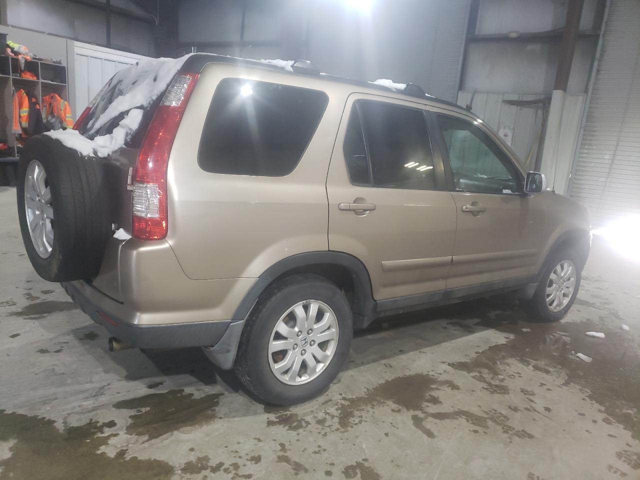 2005 Honda CR-V - Image 3