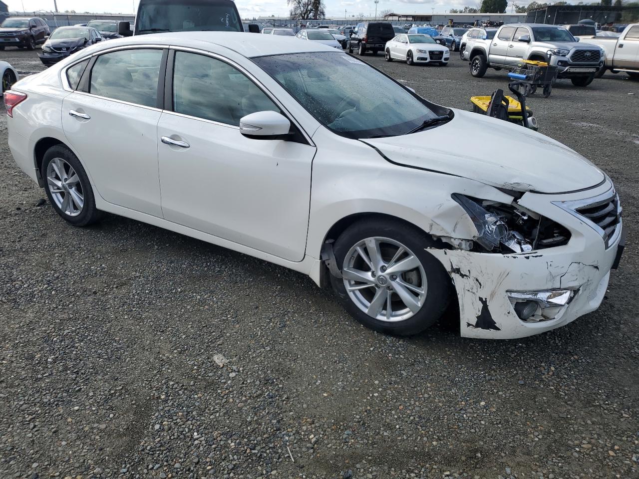 2013 Nissan Altima - Image 4