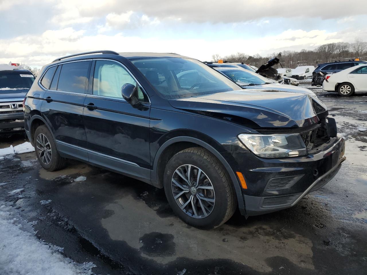2018 Volkswagen Tiguan - Image 4