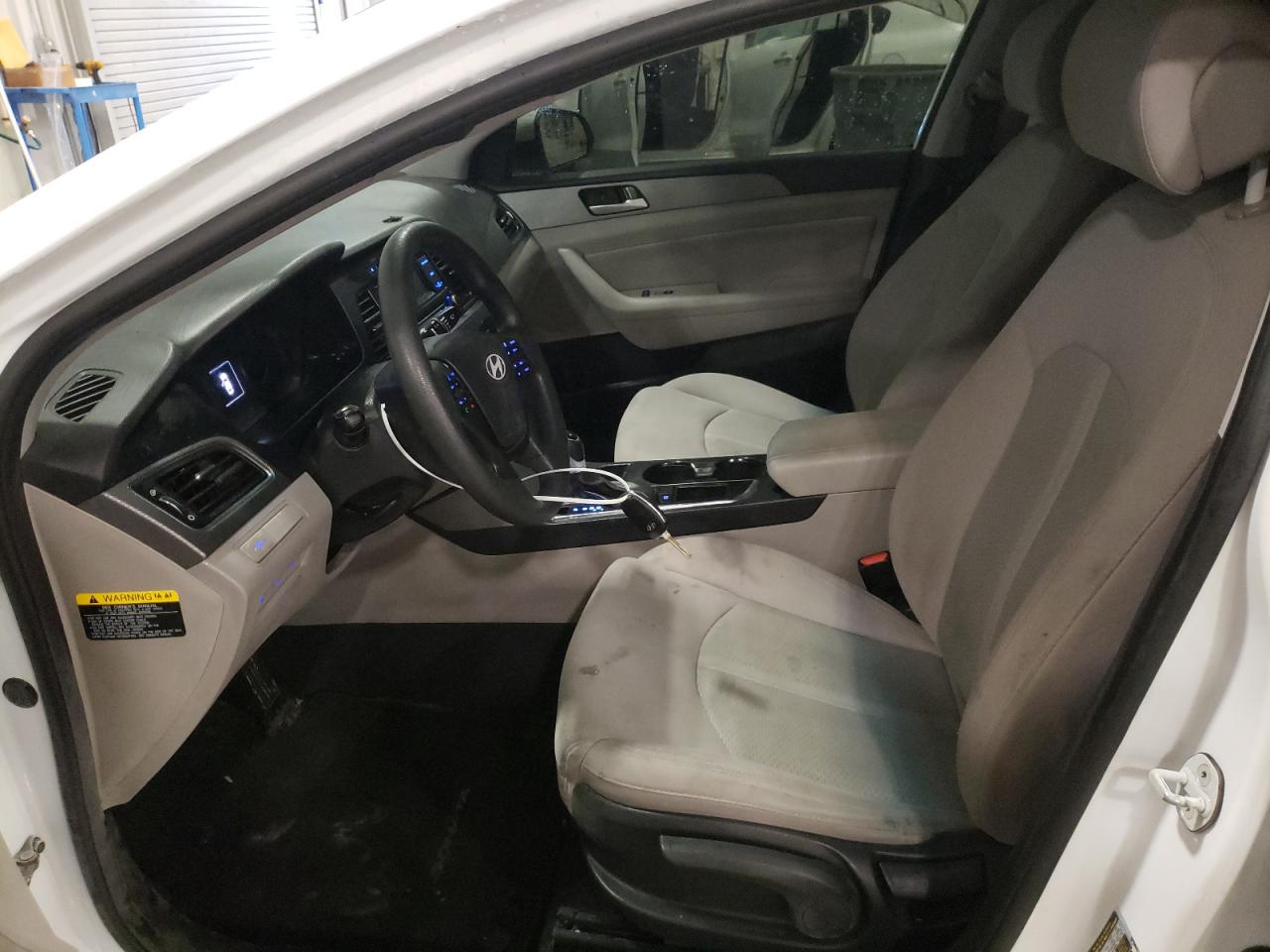 2017 Hyundai Sonata - Image 7