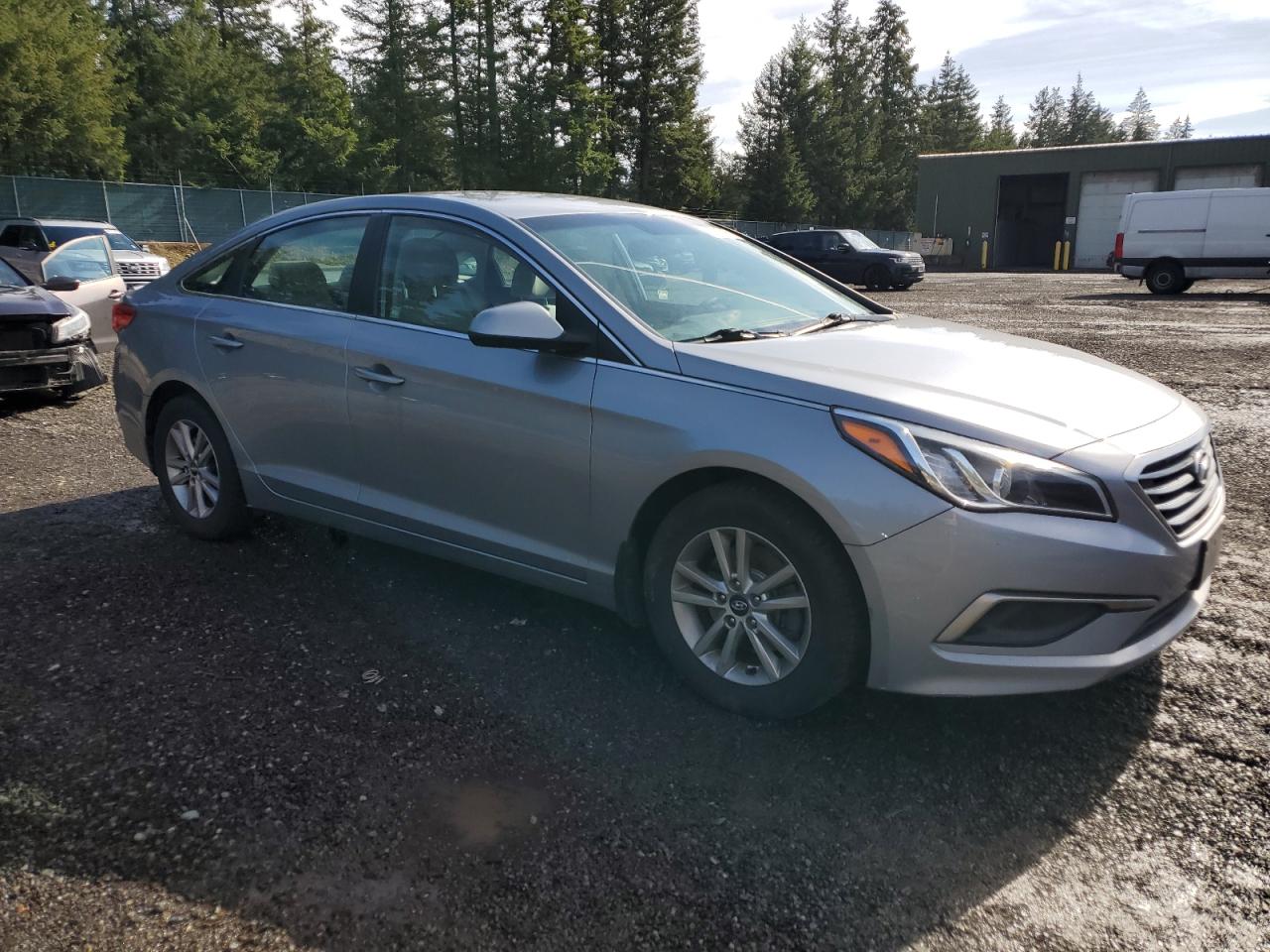 2016 Hyundai Sonata - Image 4