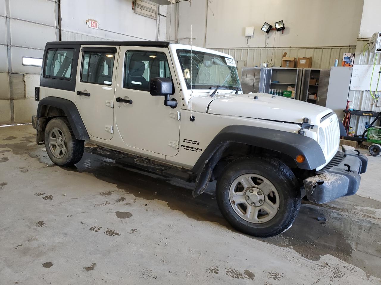 2017 Jeep Wrangler - Image 4
