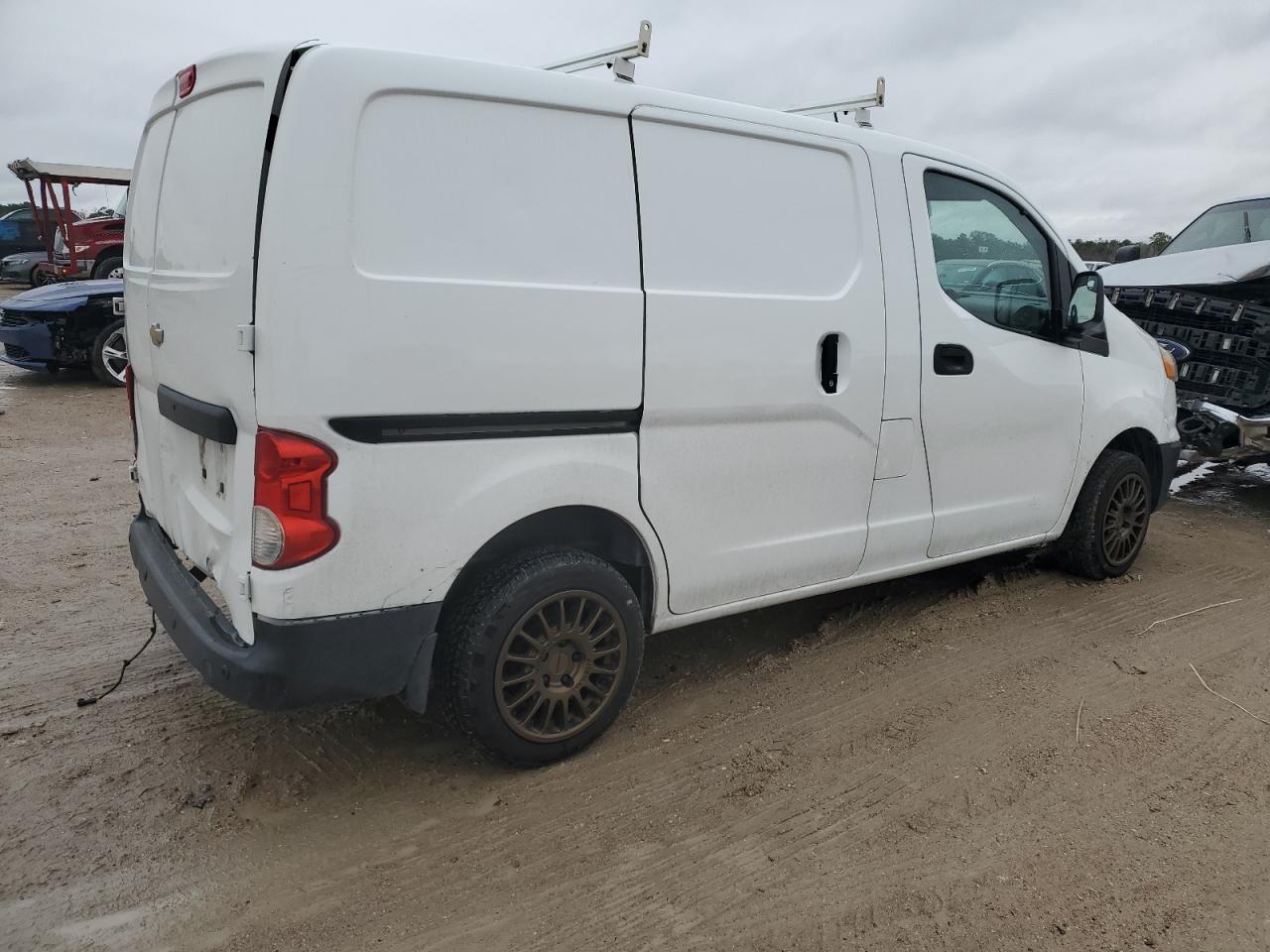 2015 Chevrolet Express - Image 3