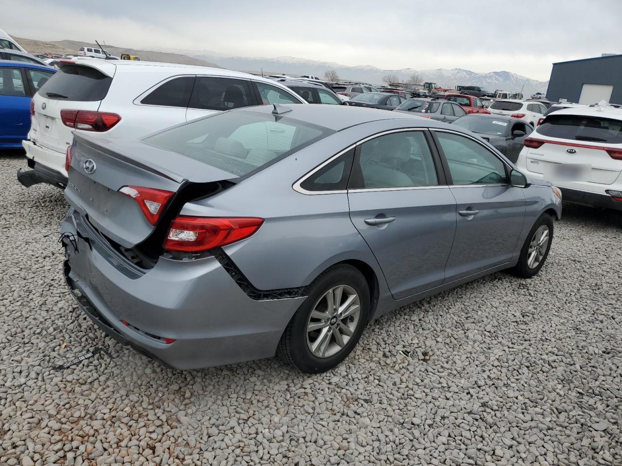 2017 Hyundai Sonata - Image 3