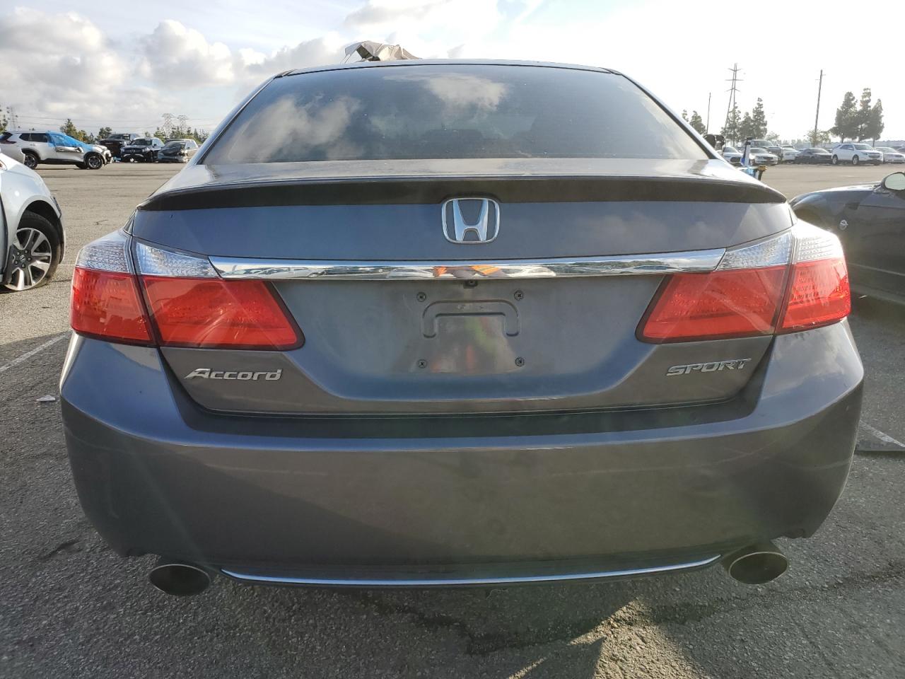 2015 Honda Accord - Image 6