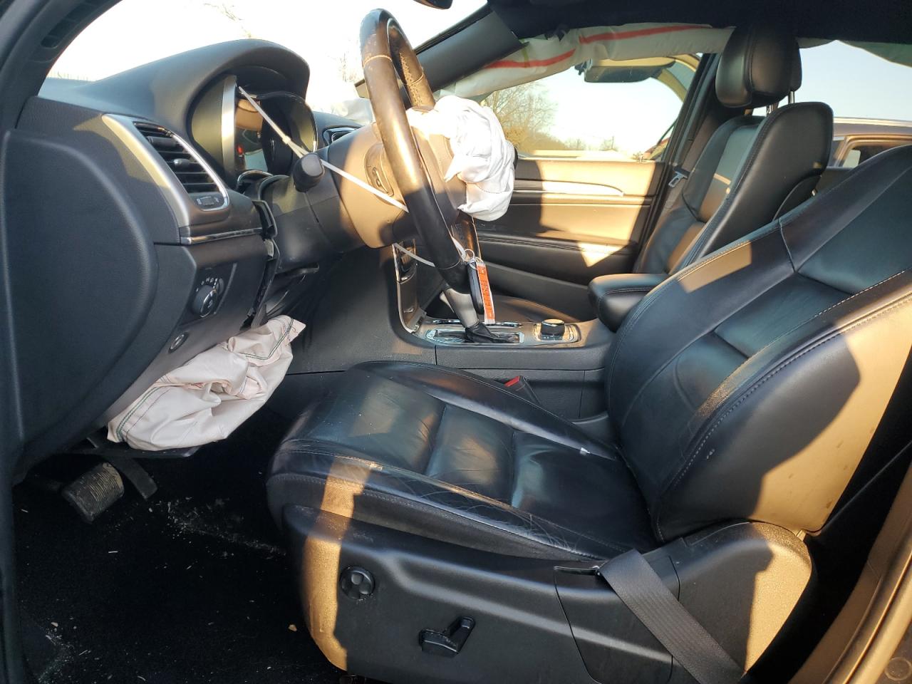 2020 Jeep Grand Cherokee - Image 7