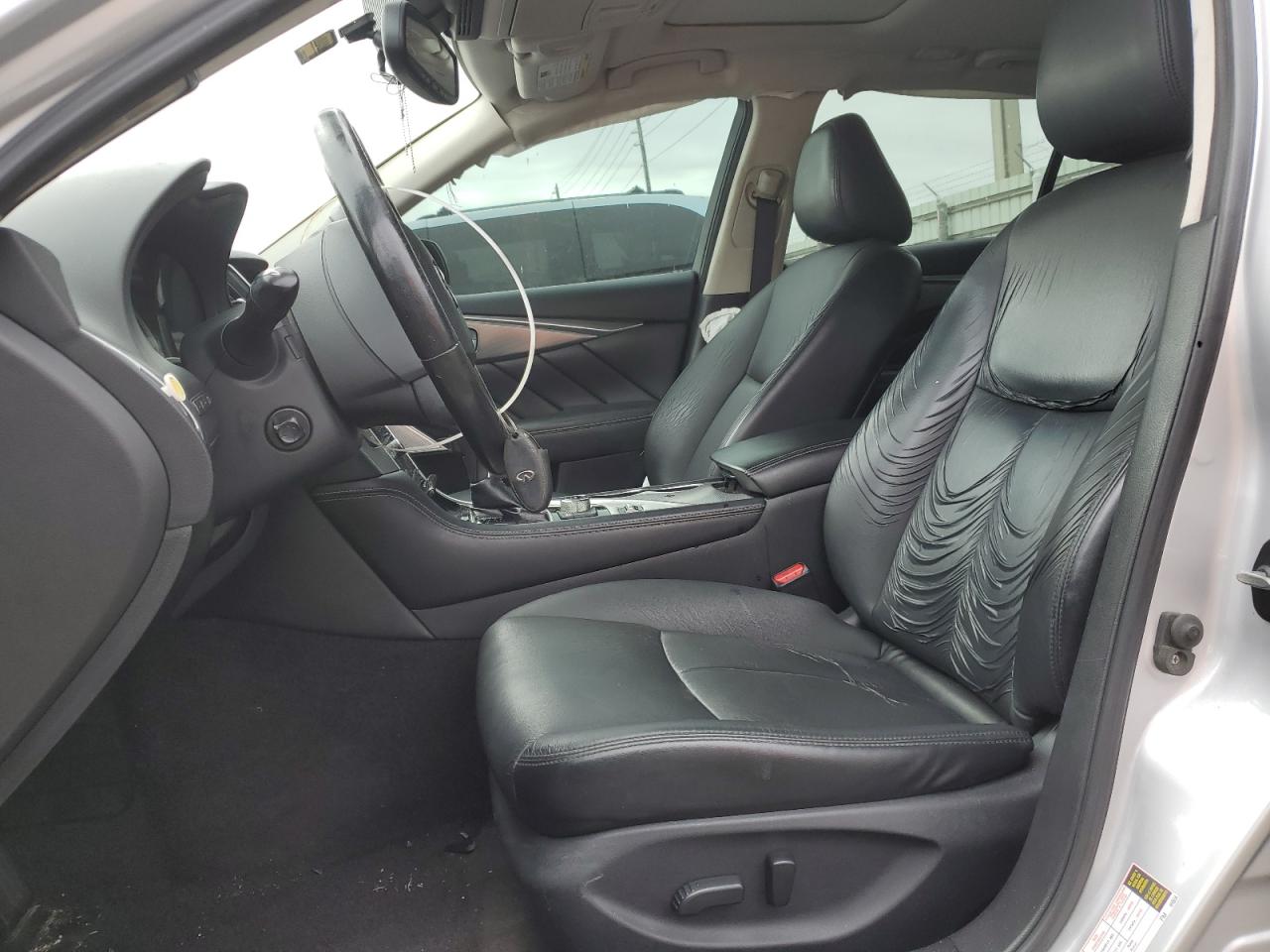 2017 Infiniti Q50 - Image 7