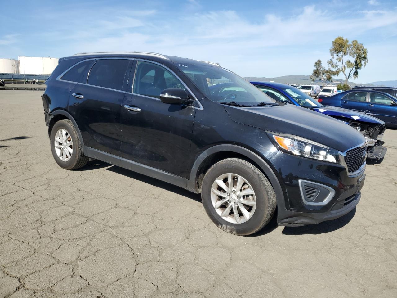 2016 Kia Sorento - Image 4