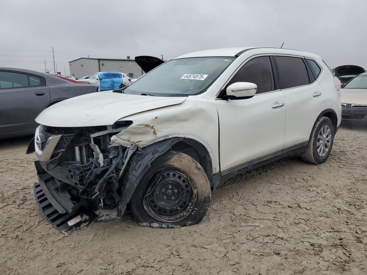 2015 Nissan Rogue - Image 1
