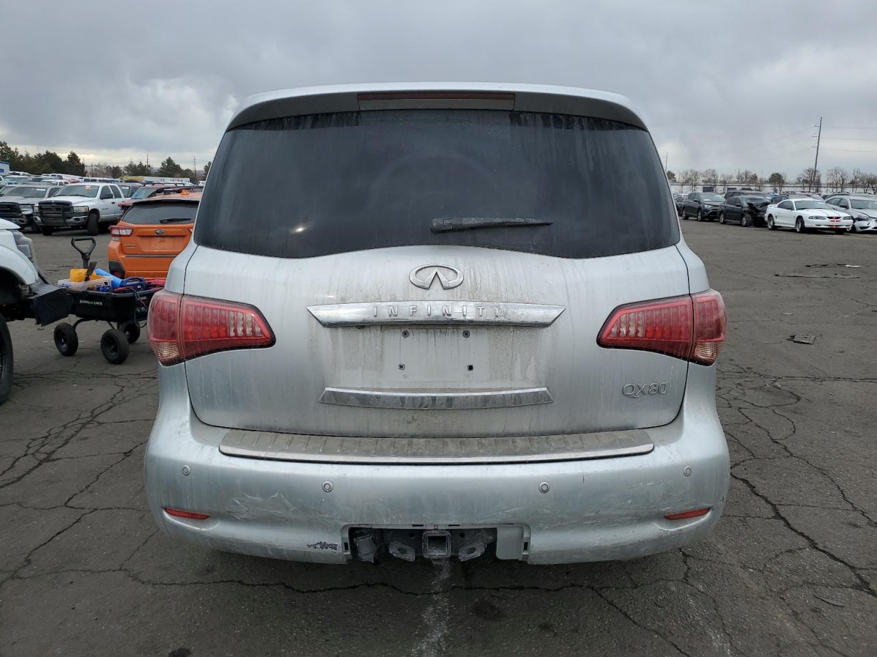 2014 Infiniti QX80 - Image 6