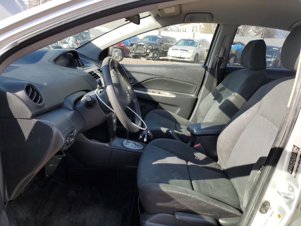 2009 Toyota Yaris - Image 7
