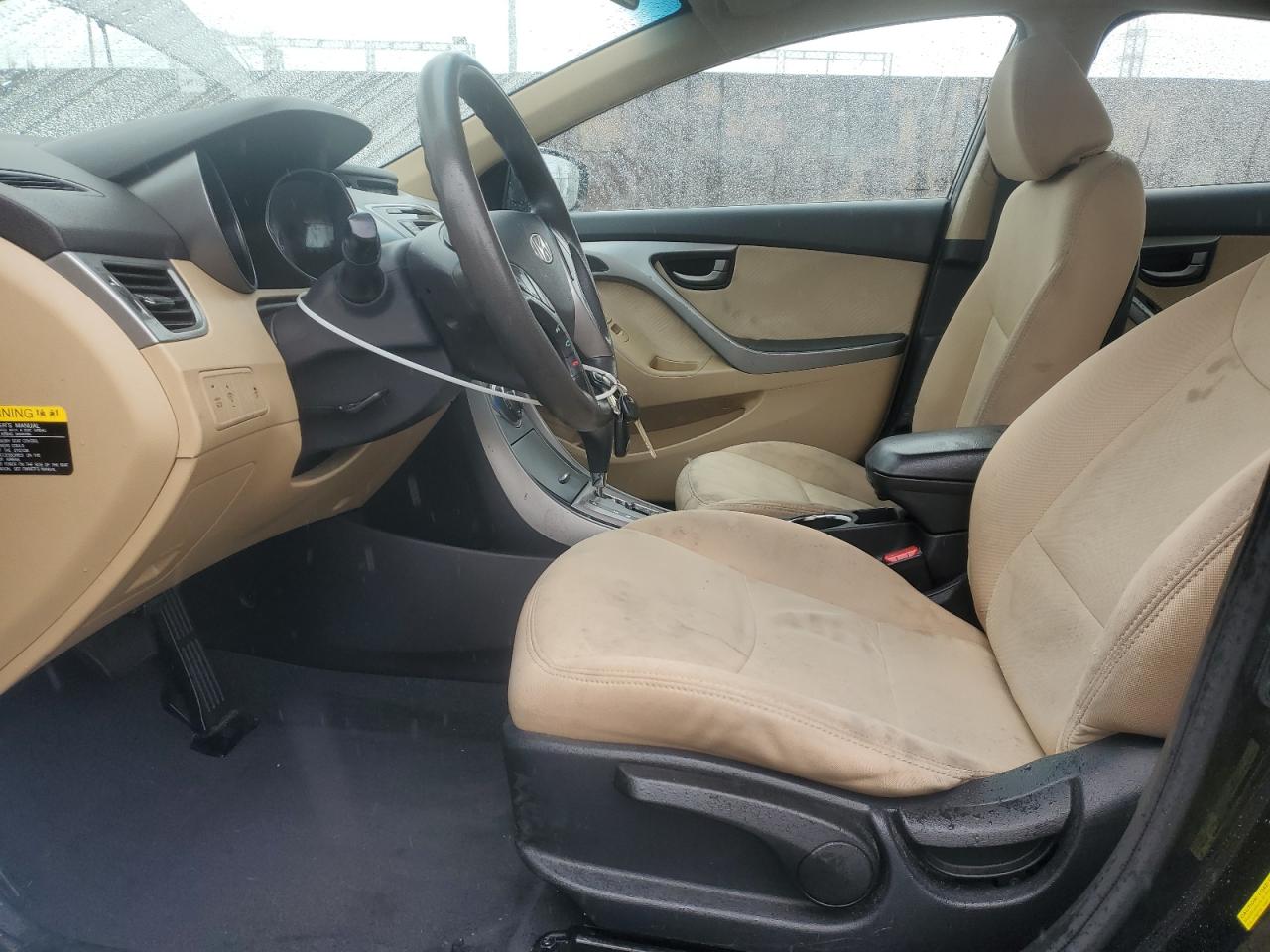 2013 Hyundai Elantra - Image 7