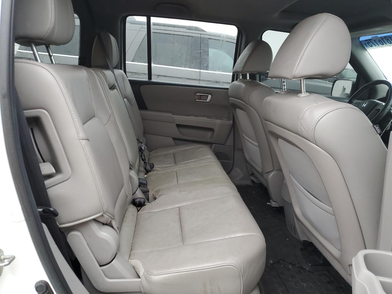 2014 Honda Pilot - Image 12