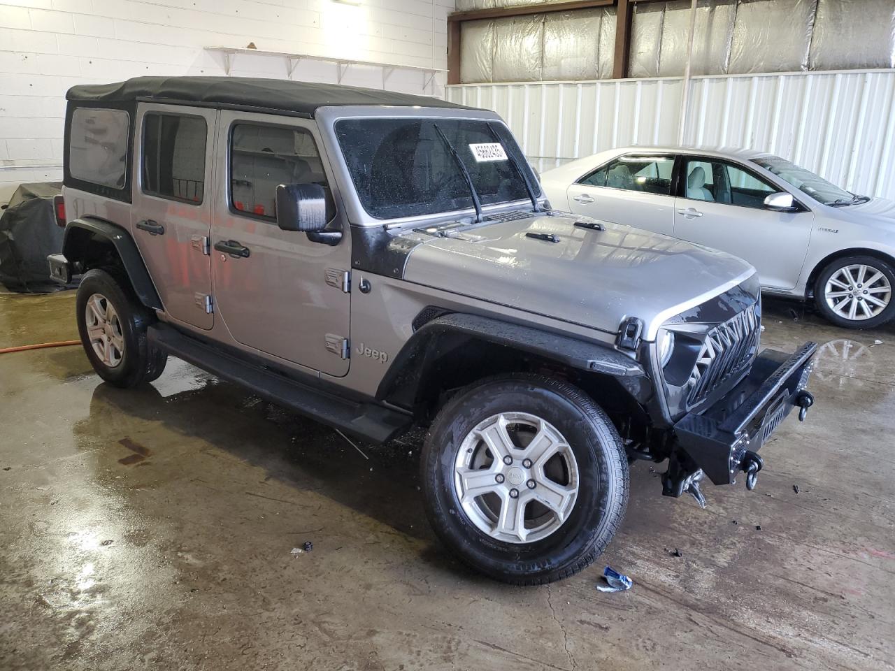 2018 Jeep Wrangler - Image 4