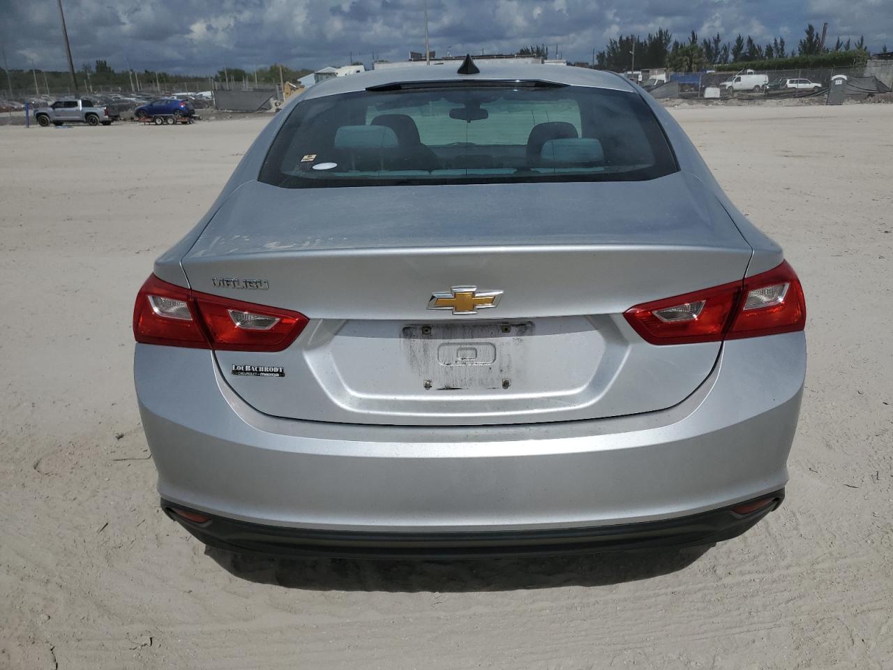 2016 Chevrolet Malibu - Image 6