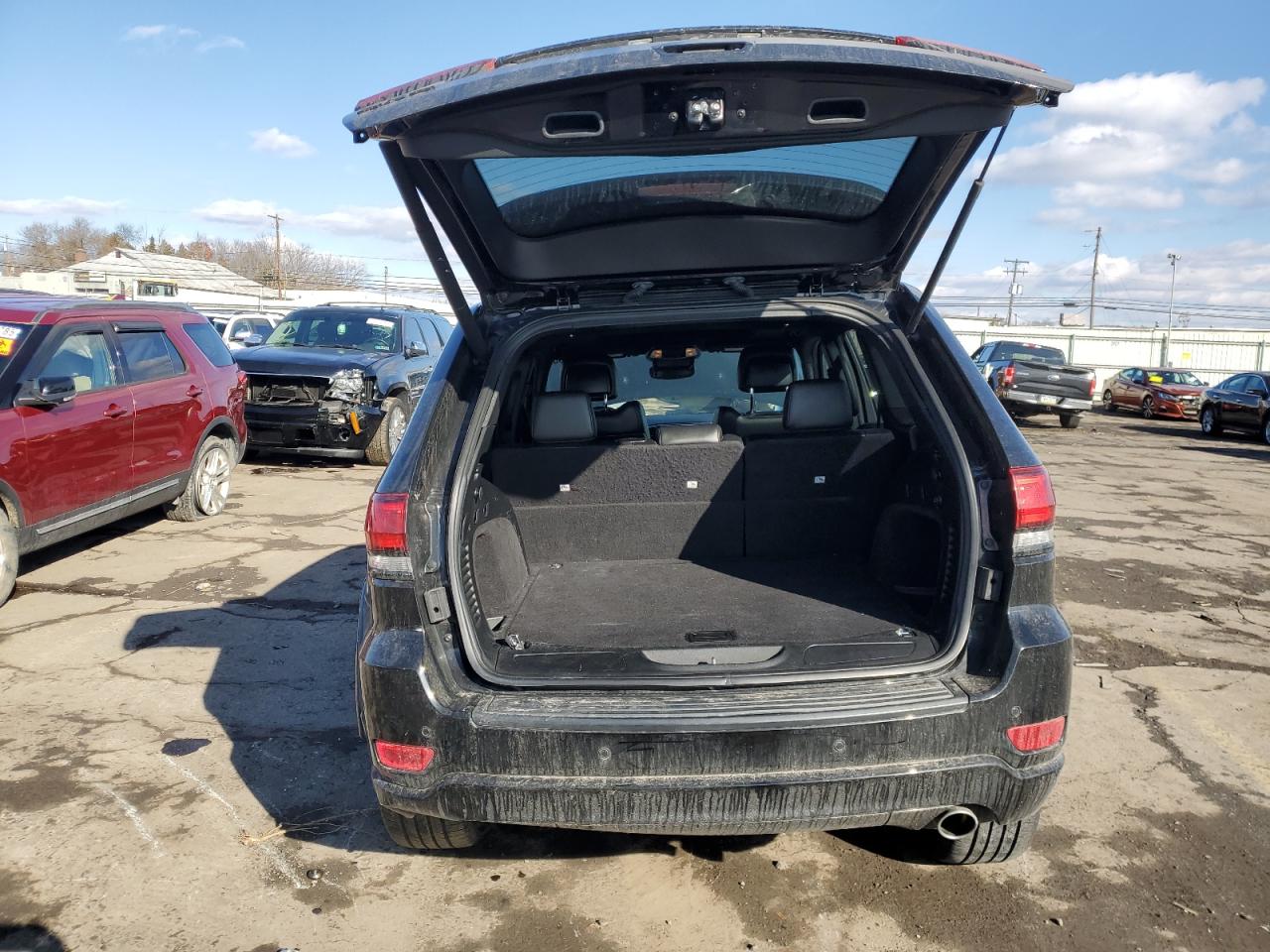 2019 Jeep Grand Cherokee - Image 6