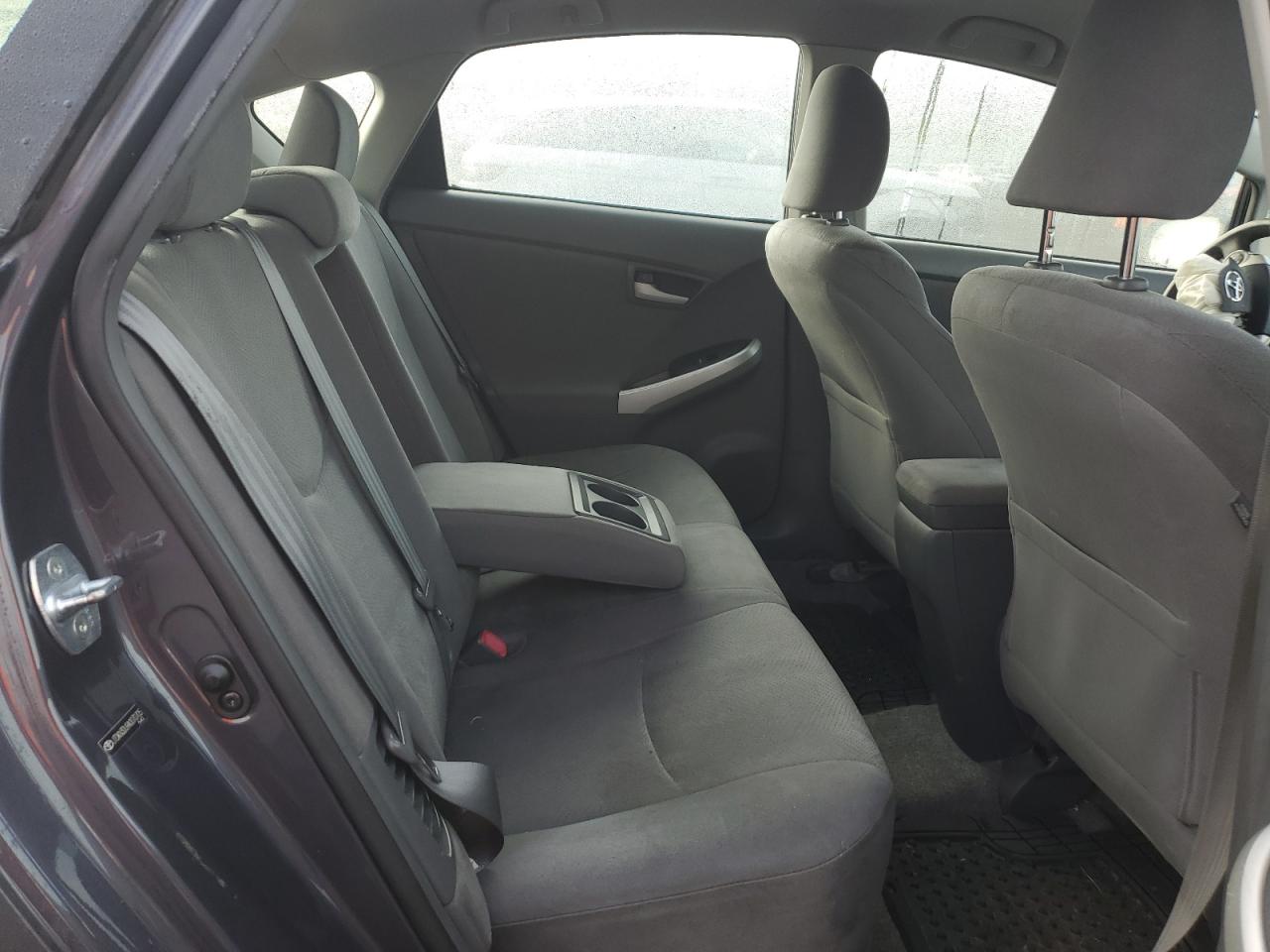 2010 Toyota Prius - Image 10