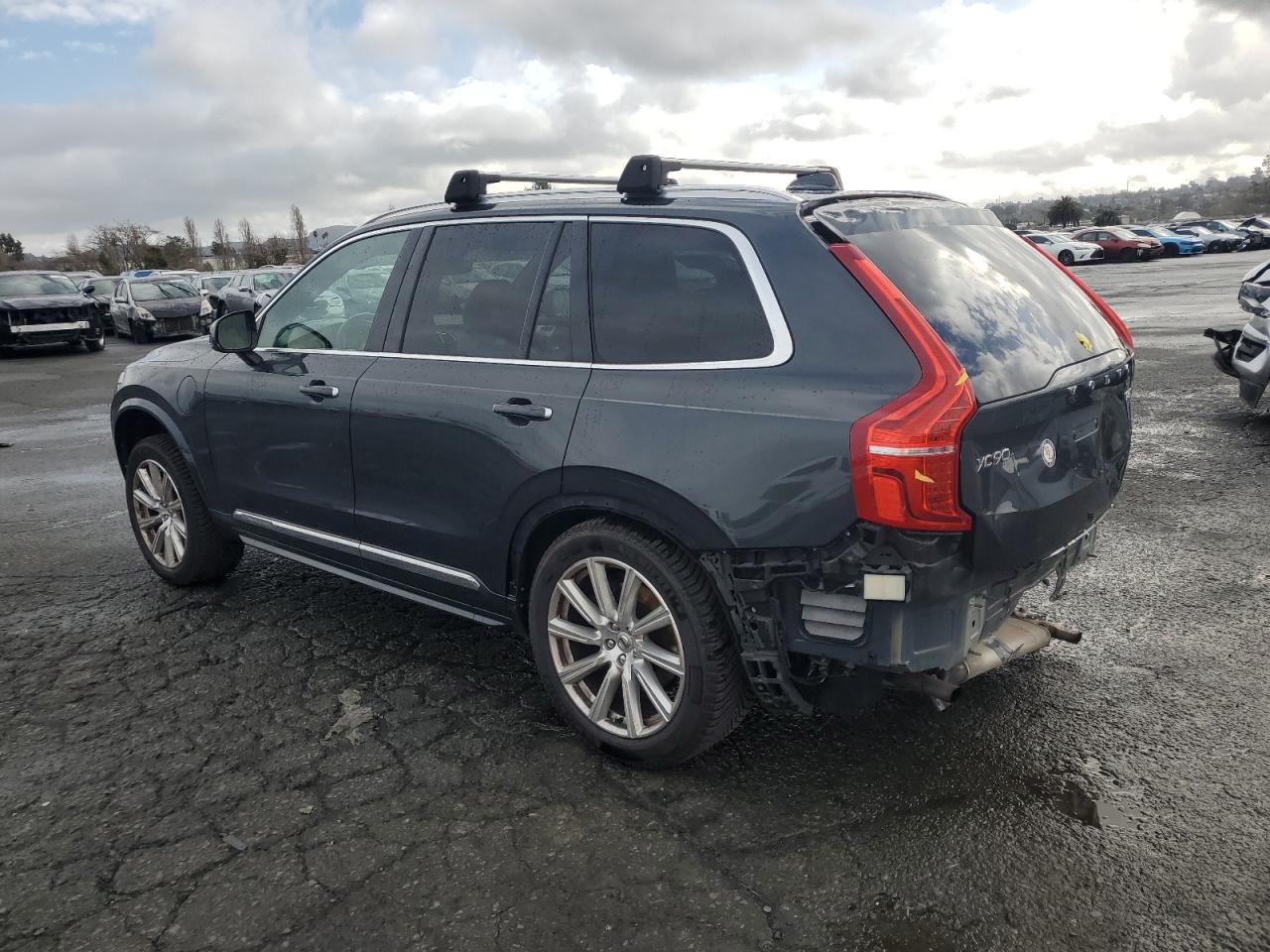2017 Volvo XC90 - Image 2