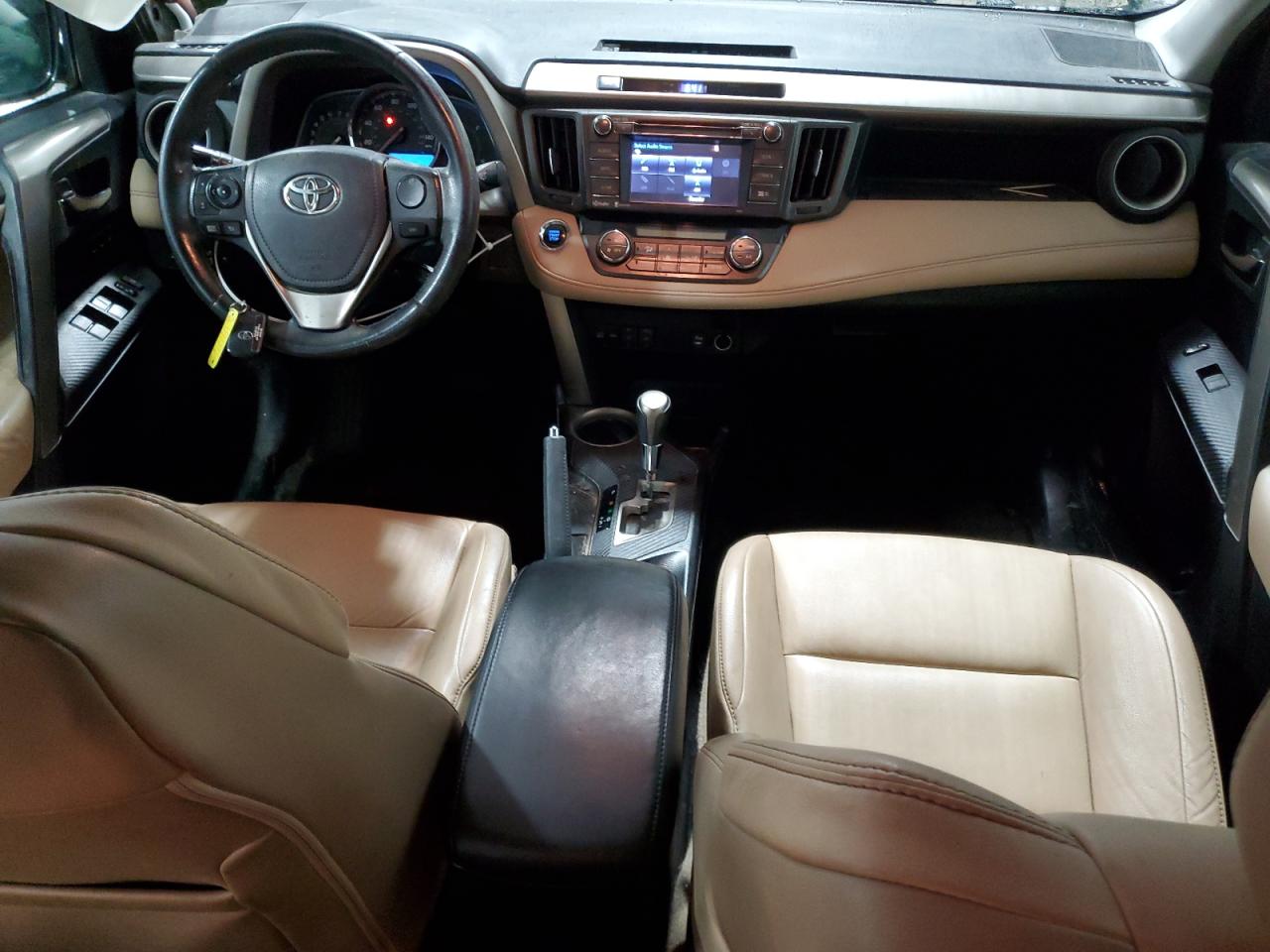 2015 Toyota RAV 4 - Image 8