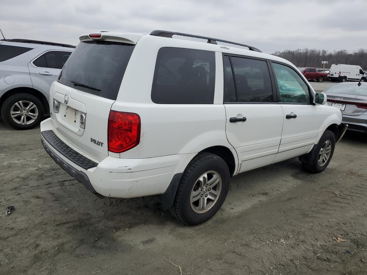 2004 Honda Pilot - Image 3