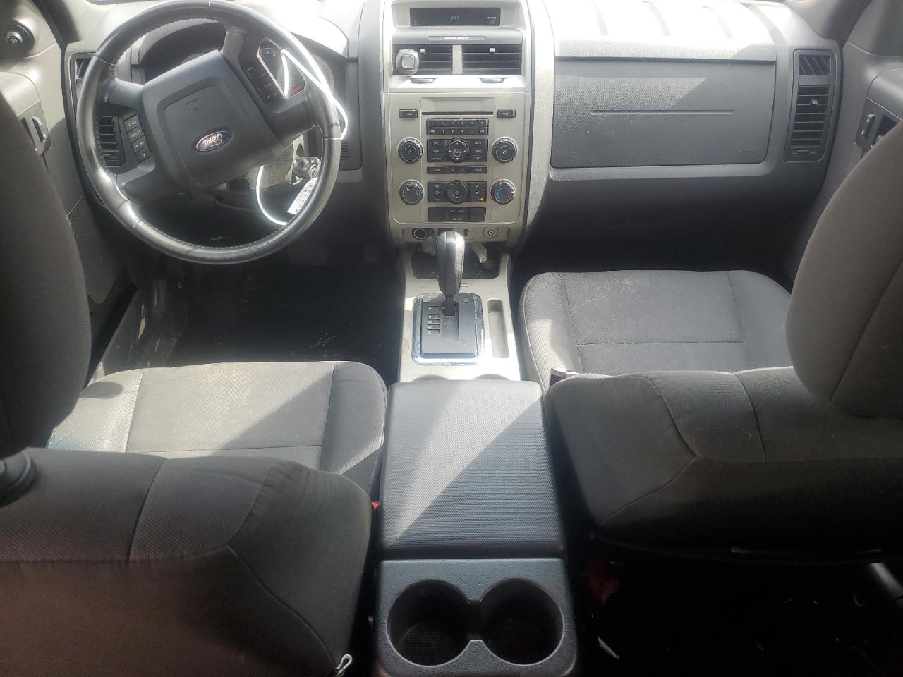 2011 Ford Escape - Image 8
