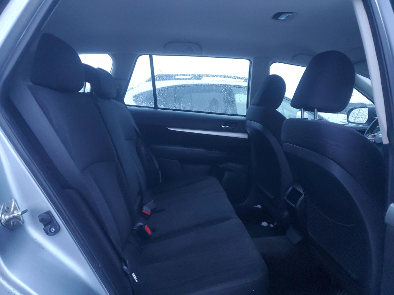 2013 Subaru Outback - Image 11