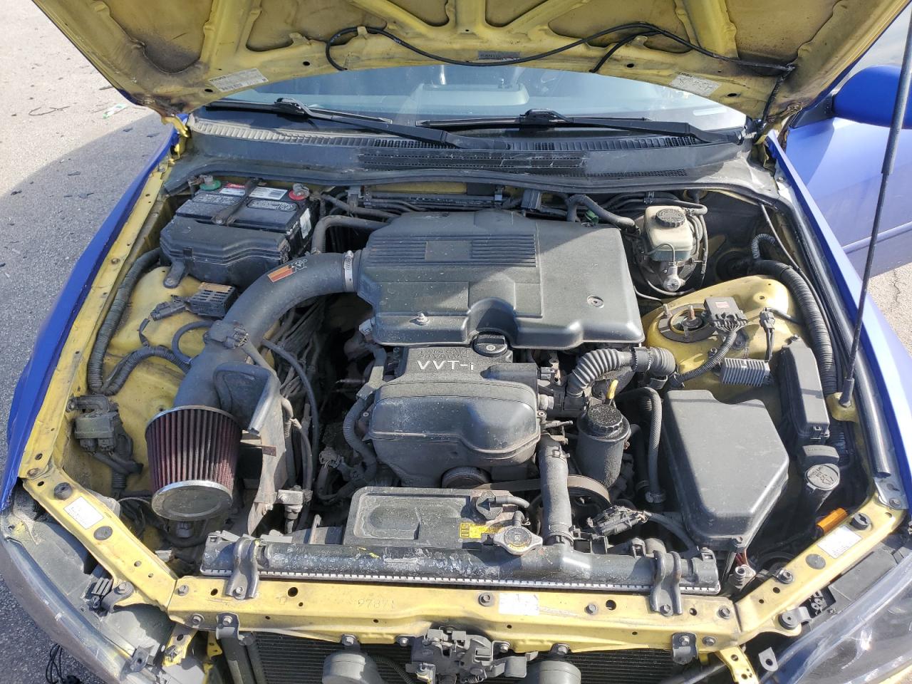 2001 Lexus IS - Image 11