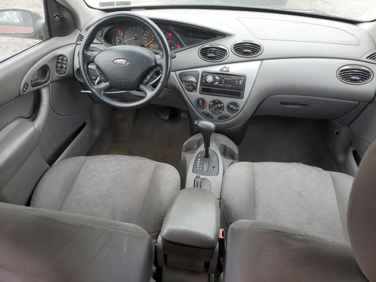 2004 Ford Focus - Image 8